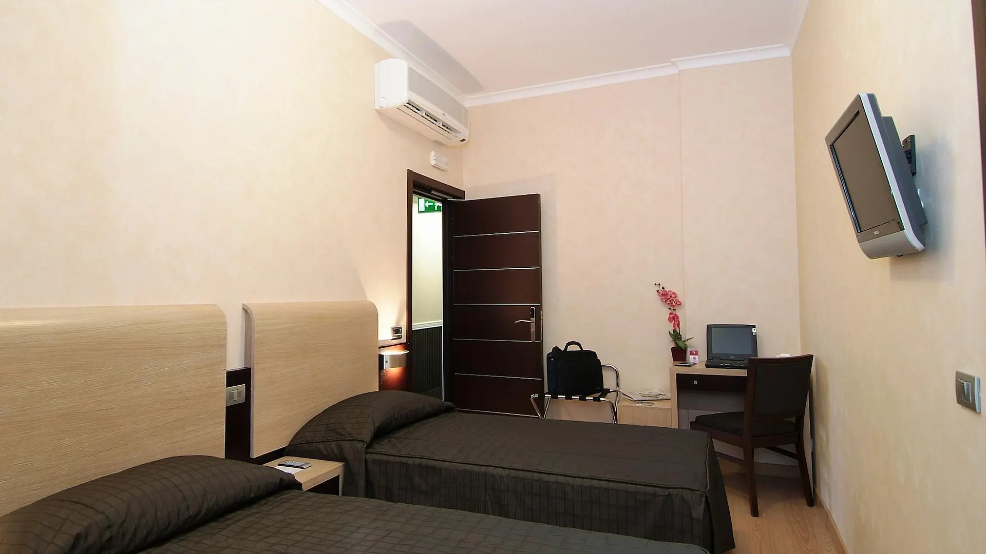 Eh Rome Airport Euro House Hotels Fiumicino